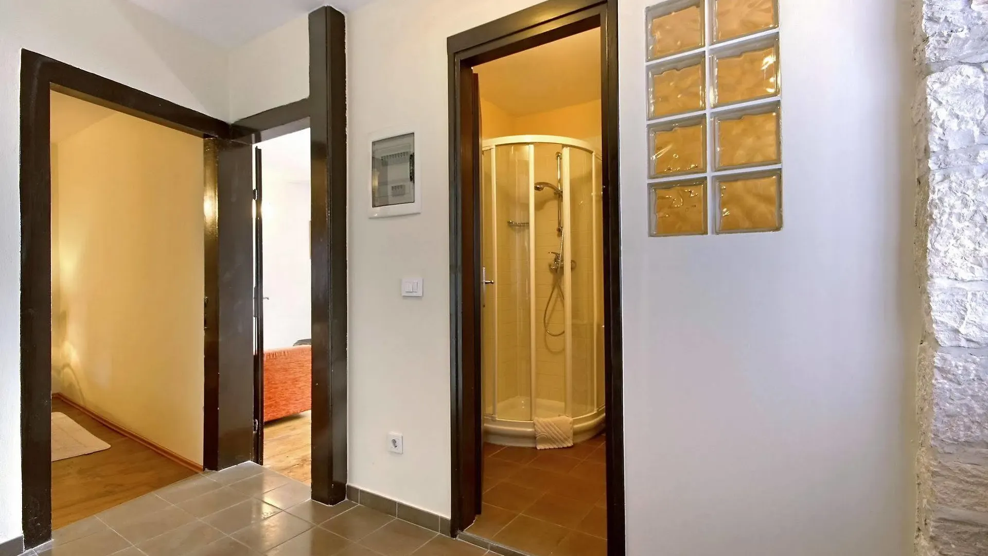 רוביני Apartments Androna
