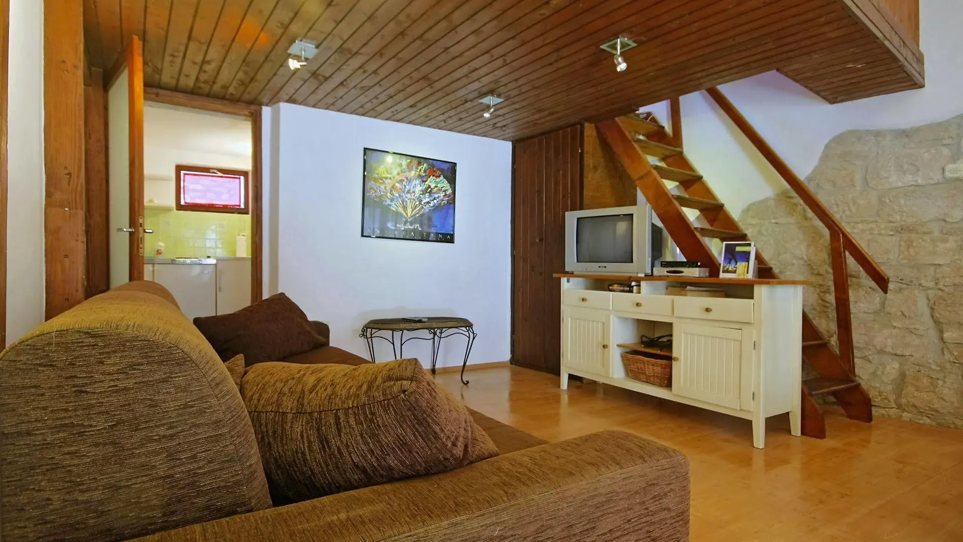 רוביני Apartments Androna